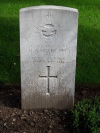Klagenfurt War Cemetery - Miller, Reginald Alfred